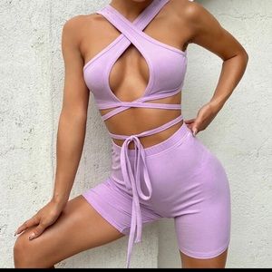 Cross-cross tie front top with biker shorts
